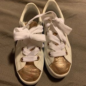 Skechers white and gold metallic sneakers